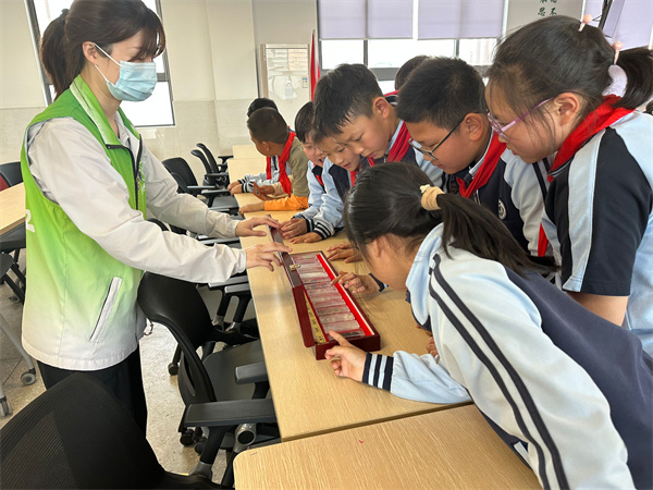 83133bfcf84c5d1c3411f2c7552f66d4.jpg 83133bfcf84c5d1c3411f2c7552f66d4.jpg