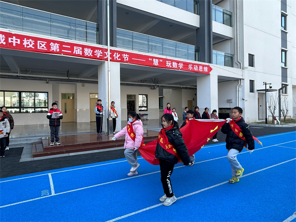 200E5E70102400D2FB295B0D8CC37AF6.png 200E5E70102400D2FB295B0D8CC37AF6.png