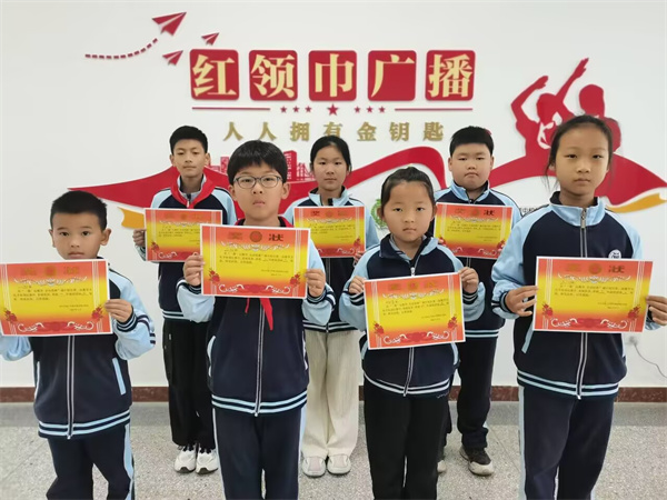 CFF69B7EBFE10E1DA733F66BA63DED90.jpg CFF69B7EBFE10E1DA733F66BA63DED90.jpg